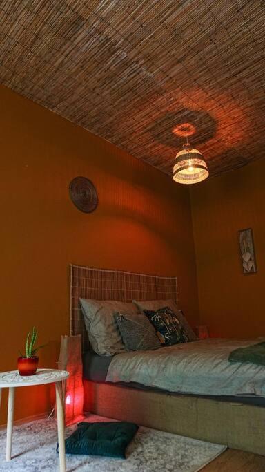 Sahara Studio With Shared Bathroom In City Centre Bratislava Exterior foto