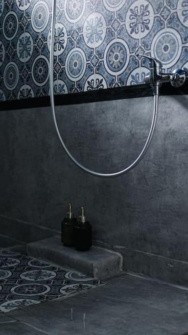 Sahara Studio With Shared Bathroom In City Centre Bratislava Exterior foto
