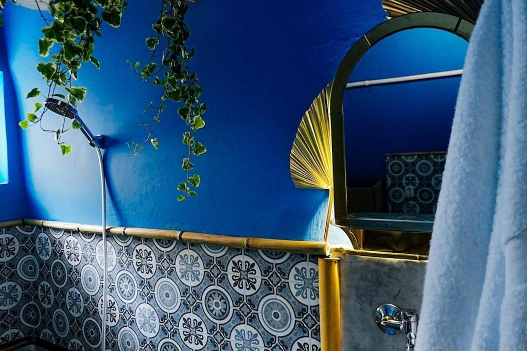 Sahara Studio With Shared Bathroom In City Centre Bratislava Exterior foto